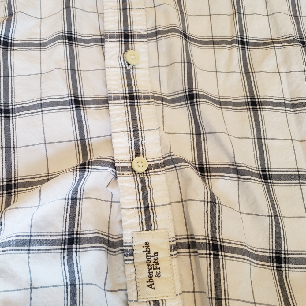 Mens button down - Picture 2 of 3